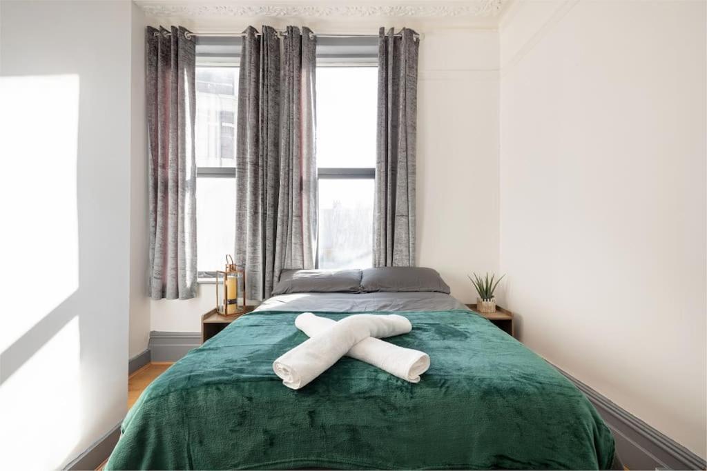 2A - Bright & Airy 2 Bed Flat - 20 Mins To Central لندن المظهر الخارجي الصورة