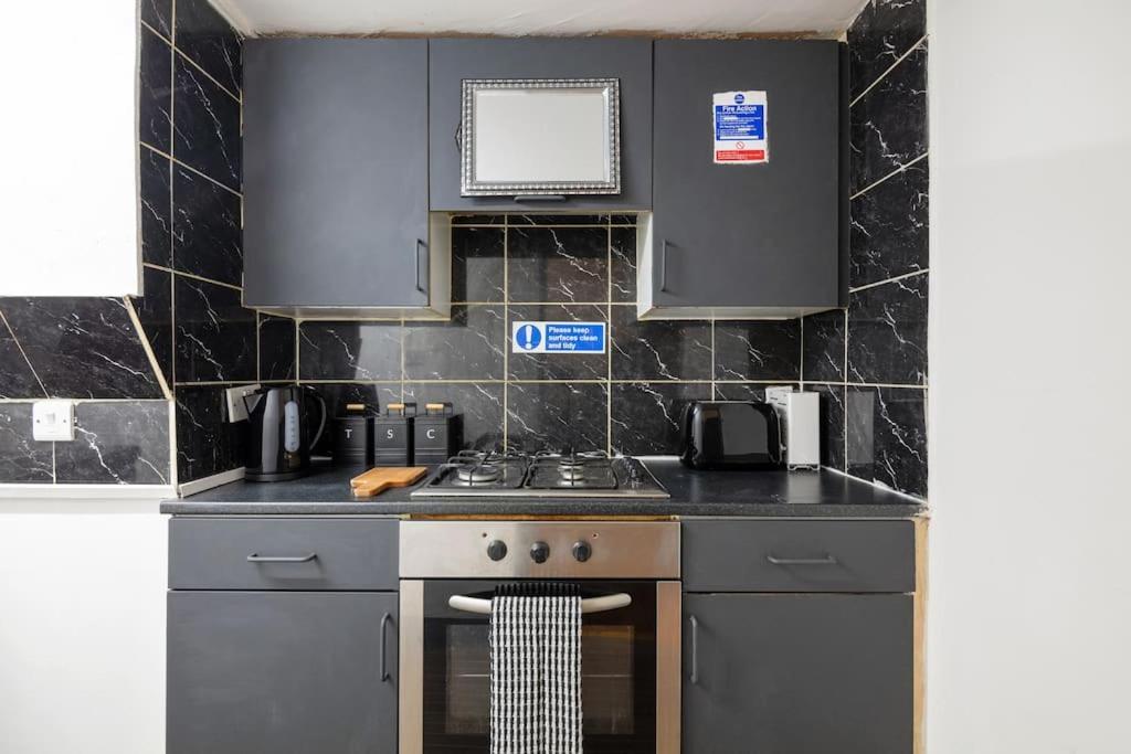 2A - Bright & Airy 2 Bed Flat - 20 Mins To Central لندن المظهر الخارجي الصورة