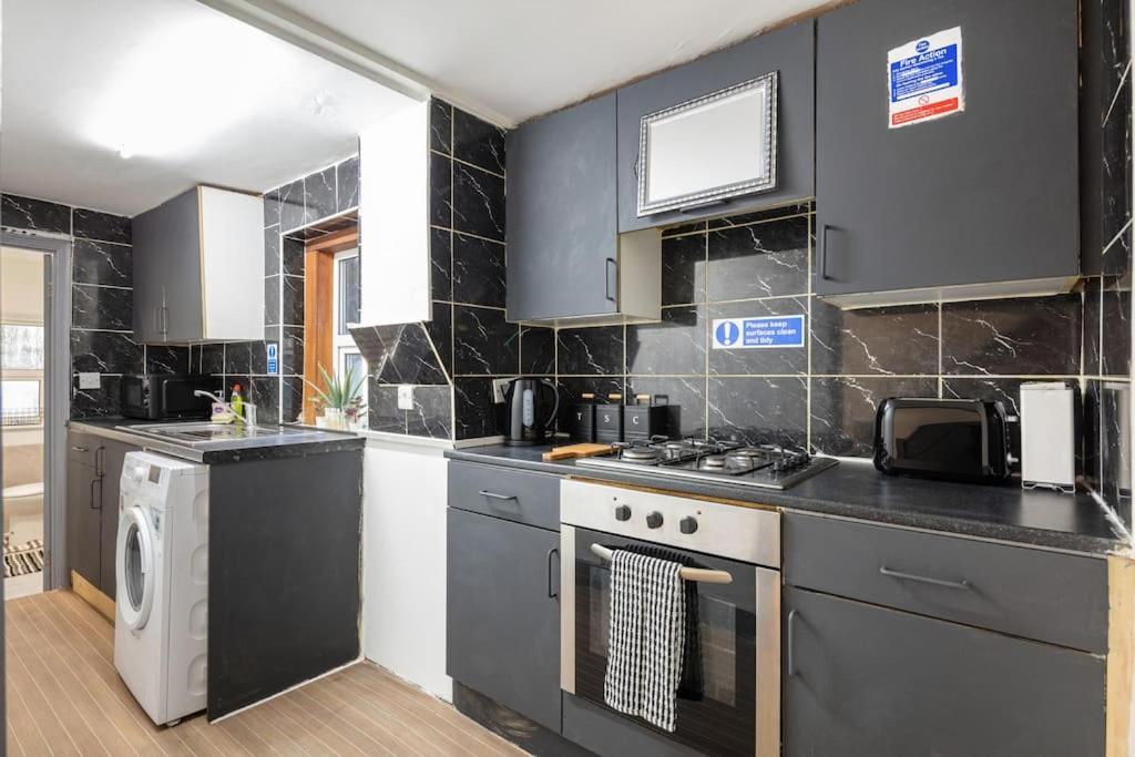2A - Bright & Airy 2 Bed Flat - 20 Mins To Central لندن المظهر الخارجي الصورة